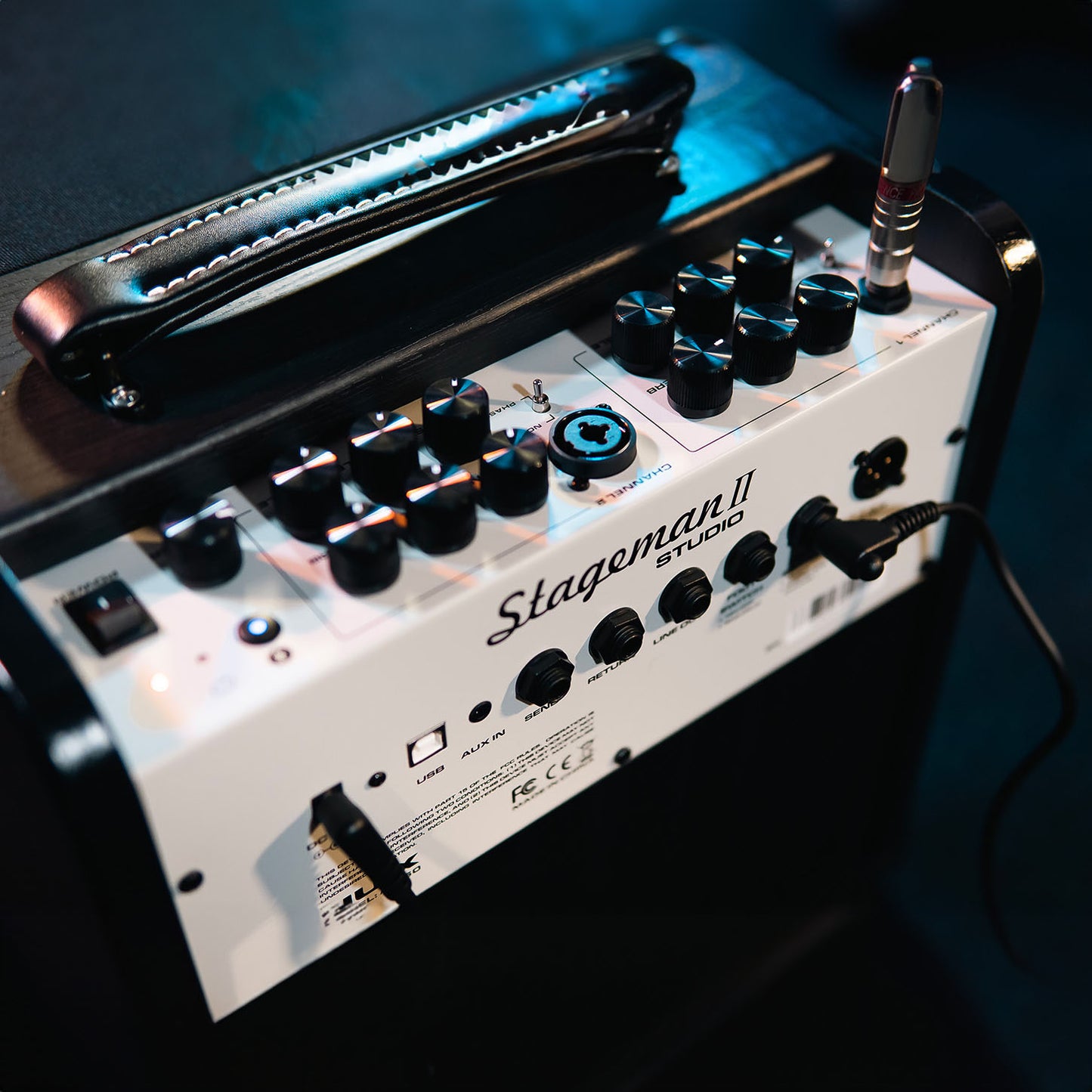 Nu-X Stageman II AC-60 Acoustic Guitar & Vocal Amplifier