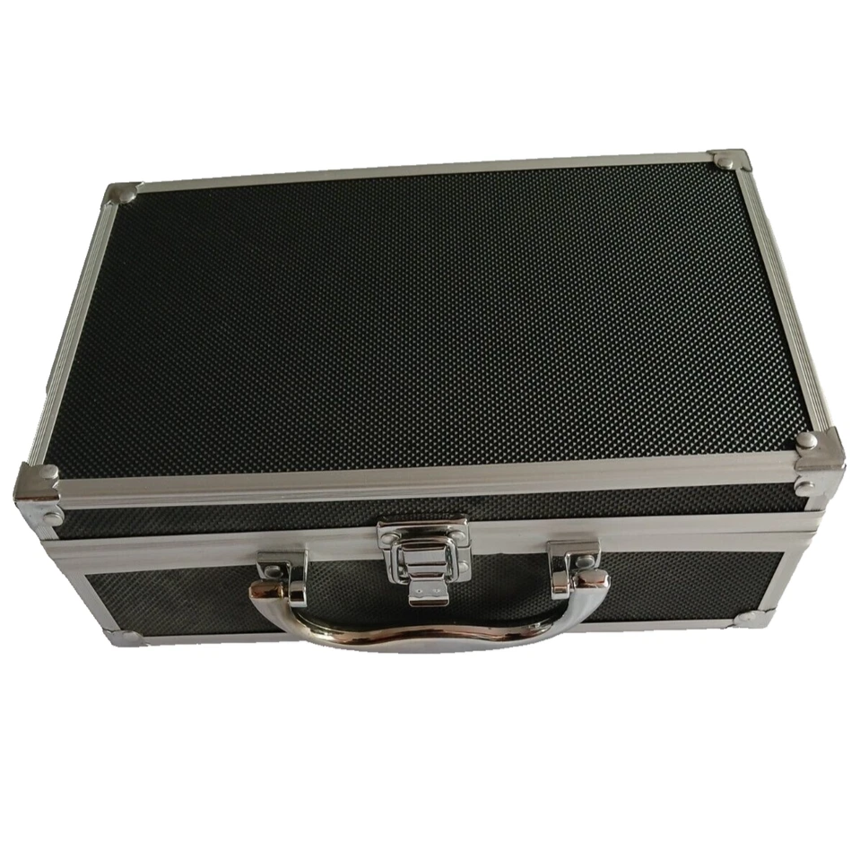 Dynamic Microphone With Flight Case & Cable - SkyTronic
