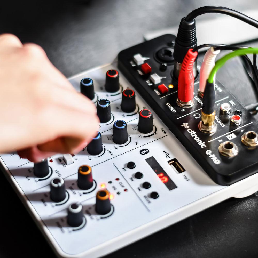 Mini Multifunction Mixer USB Bluetooth Audio Interface - Citronic Q-PAD