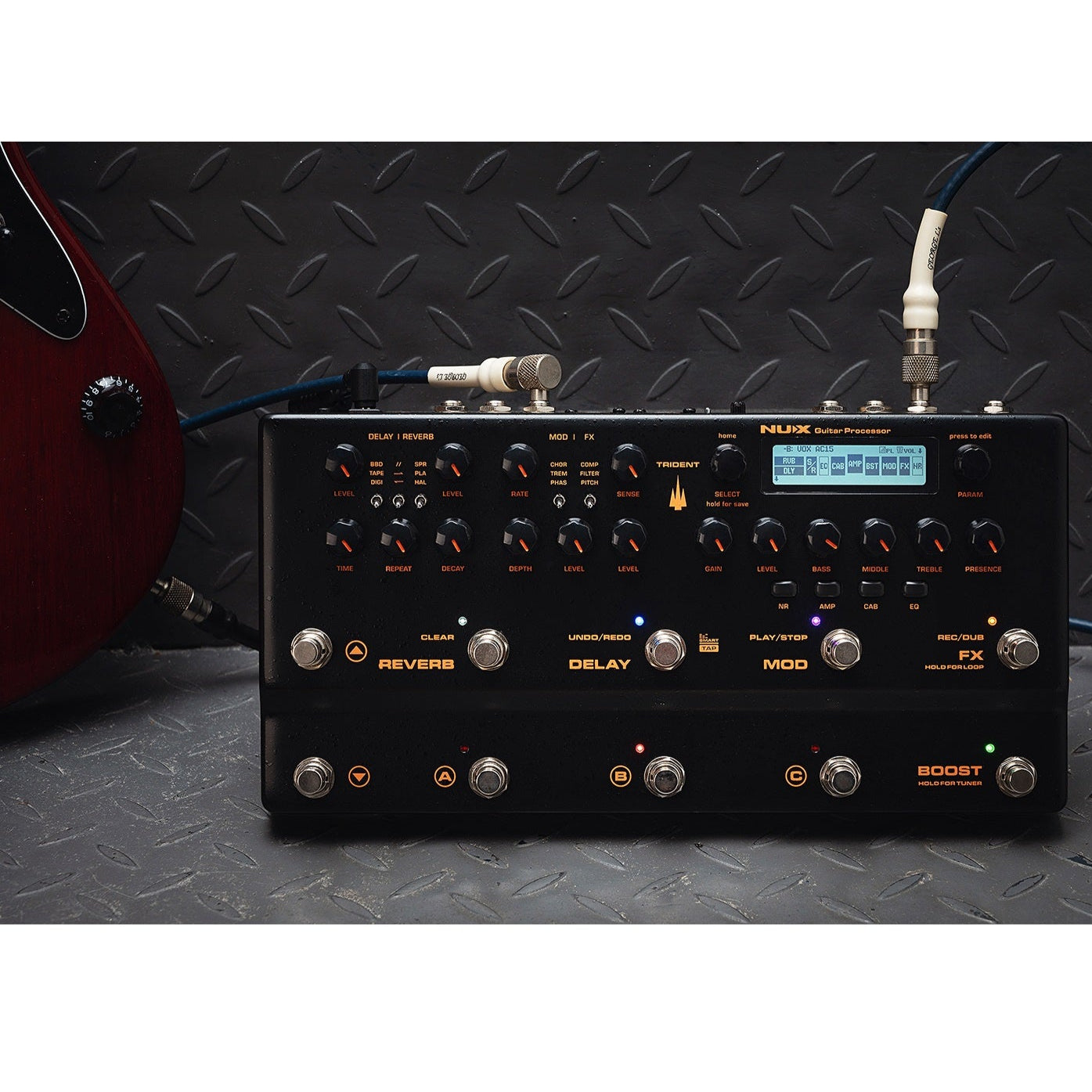 Nu-X Trident Integrated Guitar Amp Modeller and Multi-Effects Pedal